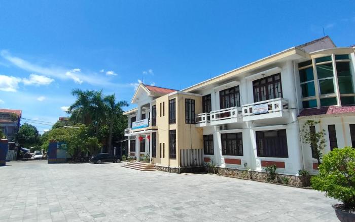Huerailwayhotel