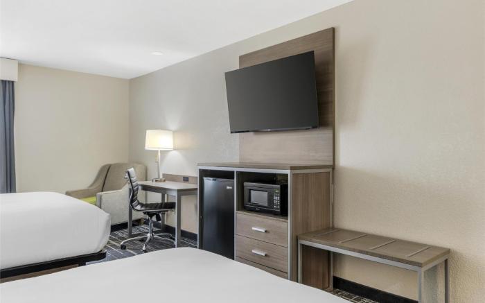 Best Western Commerce Inn