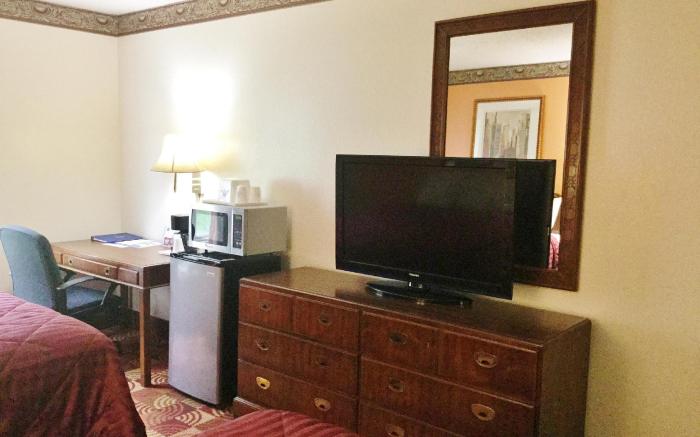 Super 8 by Wyndham Lake of the Ozarks