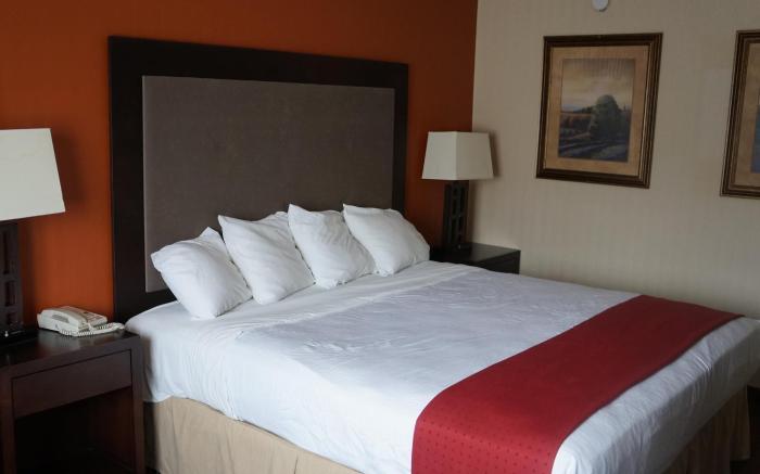 Super 8 by Wyndham Fort Scott