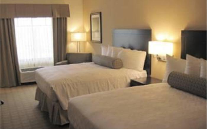Best Western Plus Lytle Inn & Suites