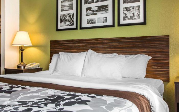 Sleep Inn & Suites
