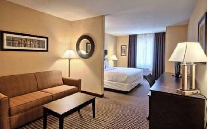 Comfort Suites