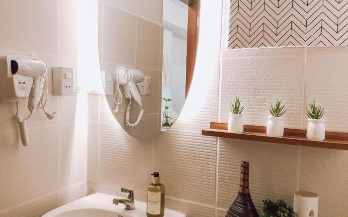 Azra Bacolod at Mesavirre