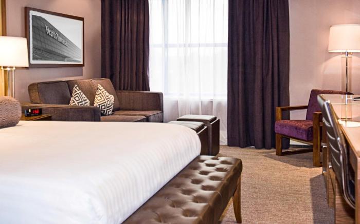 Sandman Signature London Gatwick Hotel