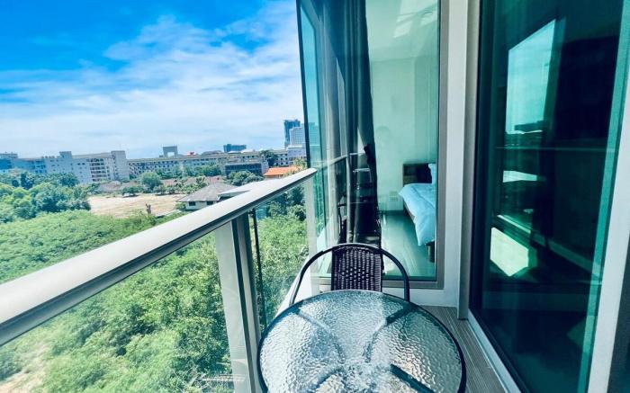 Luxurious 1-BDR W/Panoramic View Riviera Jomtien