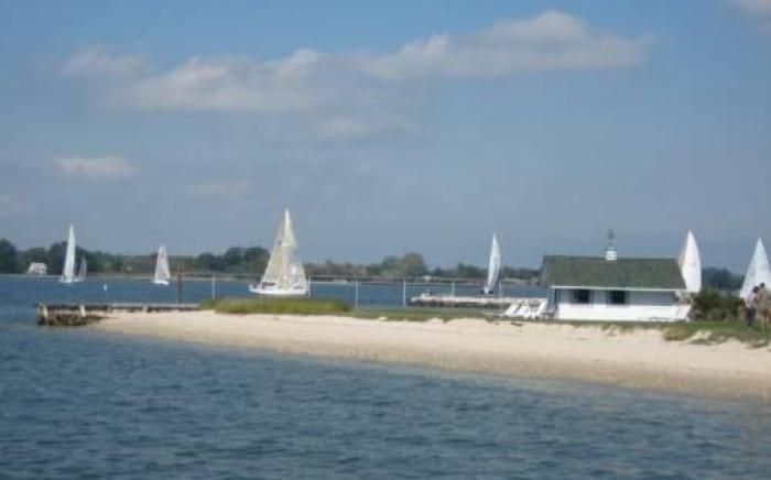 Sandaway Suites & Beach