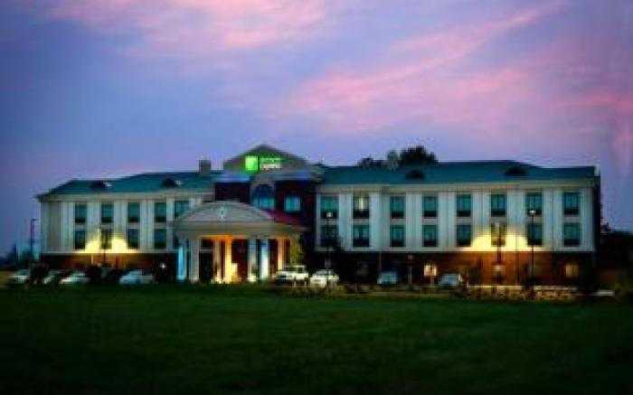 Holiday Inn Express - Tullahoma By IHG