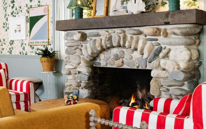 Le Petit Pali at 8th Ave