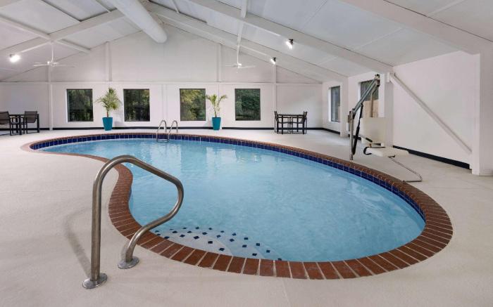 La Quinta Inn & Suites by Wyndham Memphis I-240