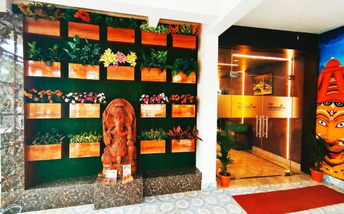 THE GREENSTAR INN PREMIUM