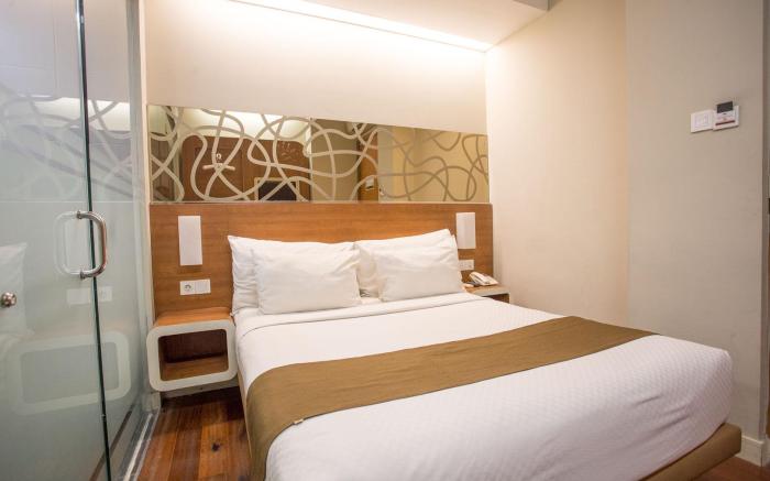 Life Hotel Mayjend Sungkono Surabaya