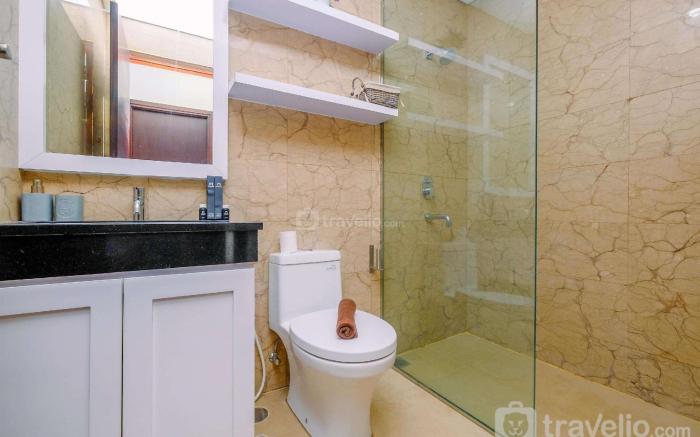 Elegant Nice 2BR at L'Avenue Pancoran By Travelio