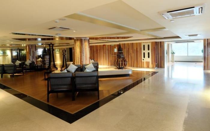 Davanam Sarovar Portico Suites Bengaluru
