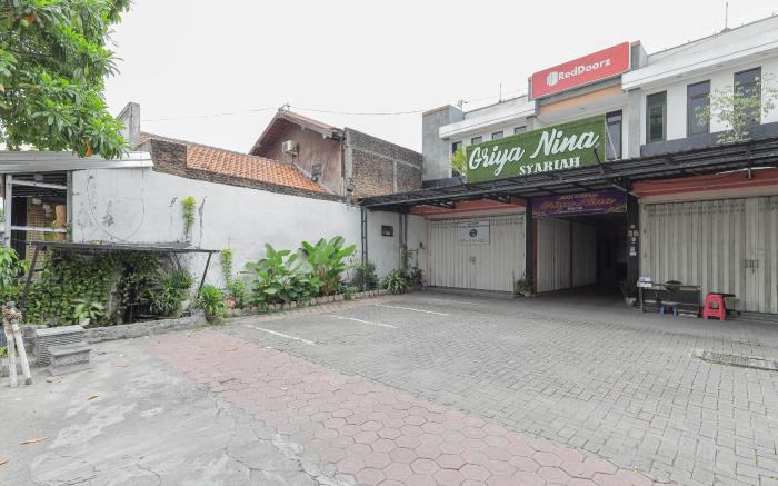 RedDoorz @ Pondok Candra