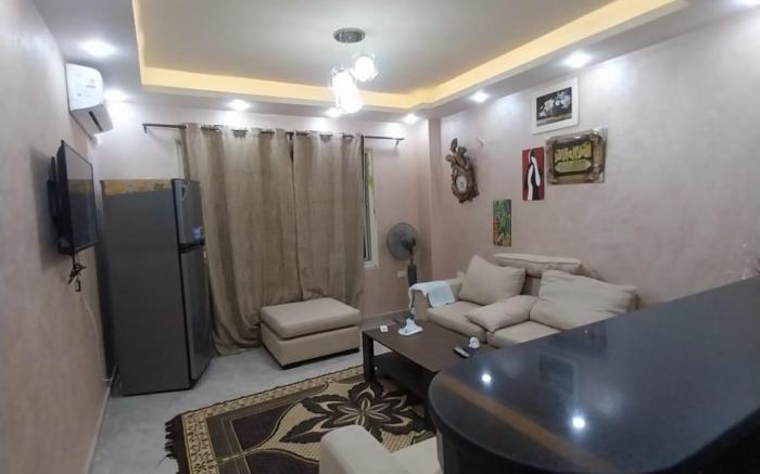 HAYAT PYRAMIDS HOUSE 162D