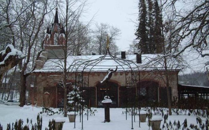 Mustion Linna / Svarta Manor