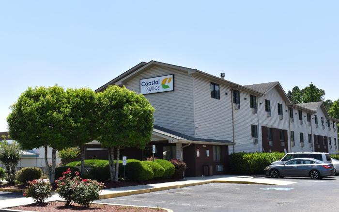 Coastal Inn & Suites