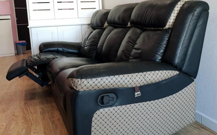 XXL Homestay 2 @ Akademik Suites in Austin Height