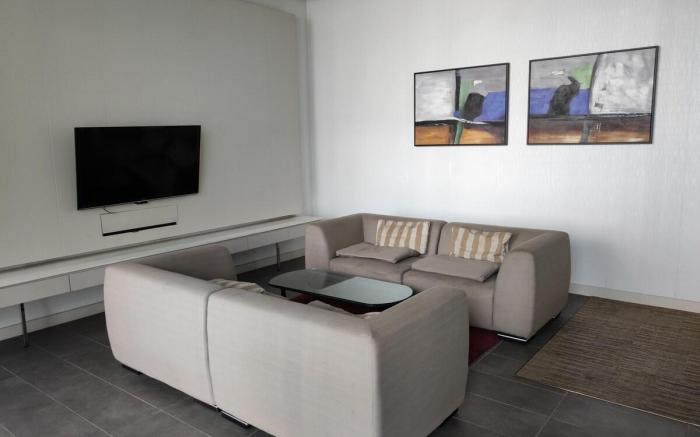 KLCC | Premium Queen bed | Ceylon Hill suites #05