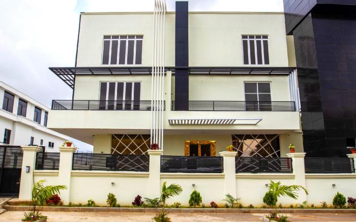 Aveon Hotel