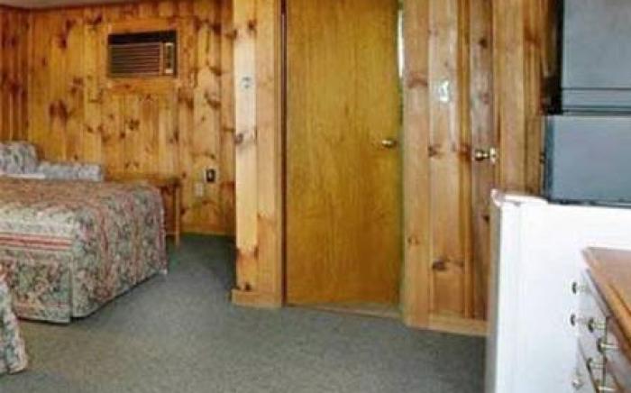 Tides Motel - Hampton Beach
