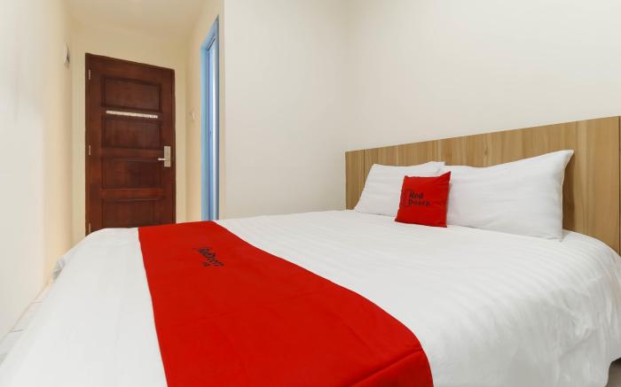 RedDoorz @ Nagoya Indah Batam