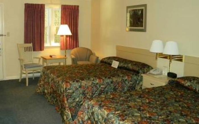 Travelers Rest Motel