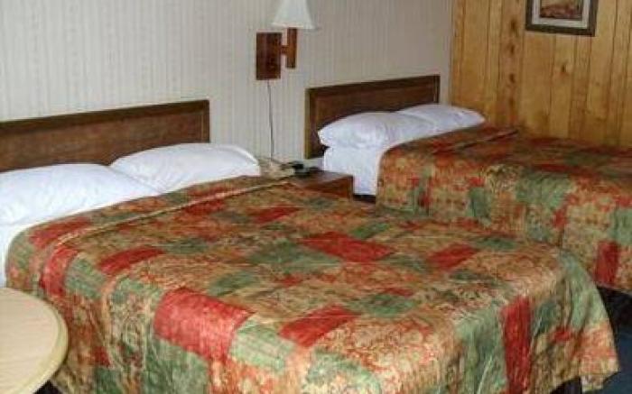 Travelowes Motel - Maggie Valley