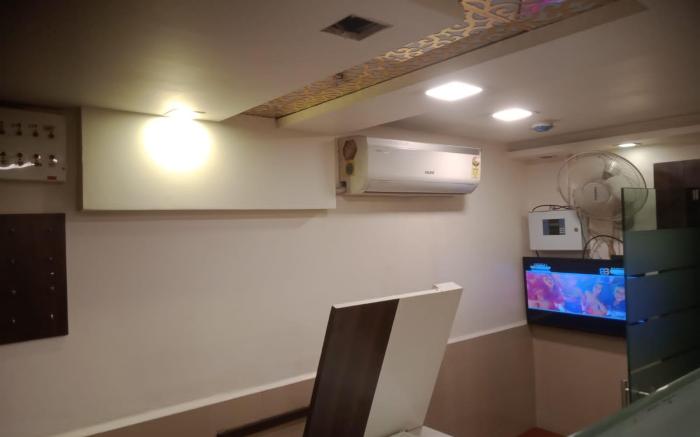 Gurukripa NX Lodging By WB Inn