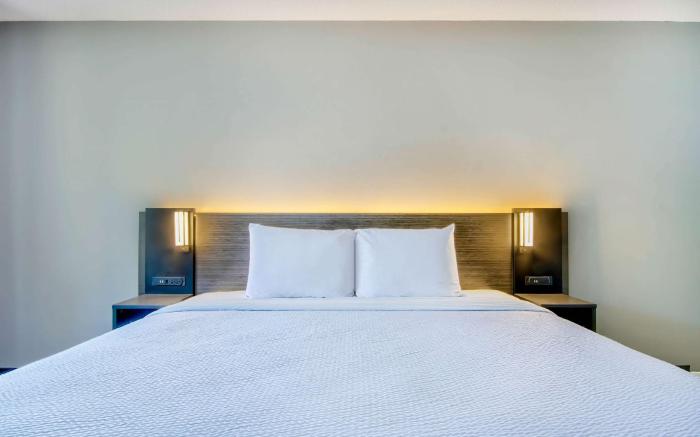 Motel 6 Jeffersonville, IN - Louisville