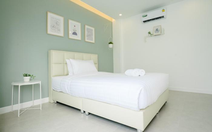 Beige Huahin