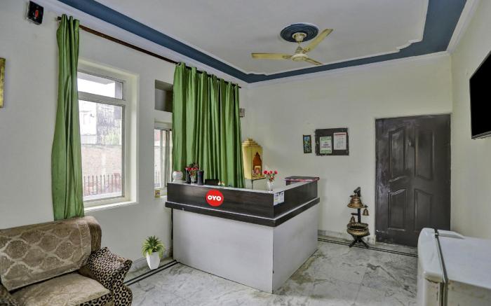 Super HOTEL DIAMOND TREE SECTOR 49 NOIDA NEAR PRAYAG HOSPITAL