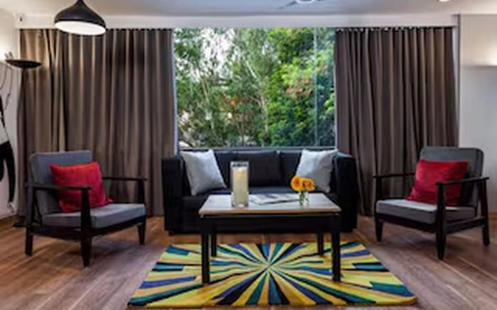 Super Hotel O by OYO Vhyom Sky Palace