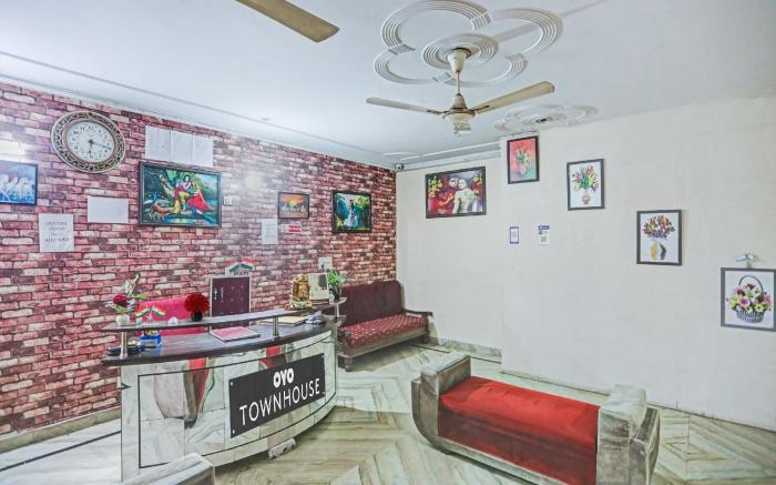 Hotel O Antara Hotel Sector 34 Metro Station