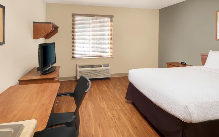 Extended Stay America Select Suites - Wilmington - West