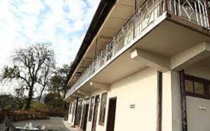Clifton Raj by StayApart, Mussoorie