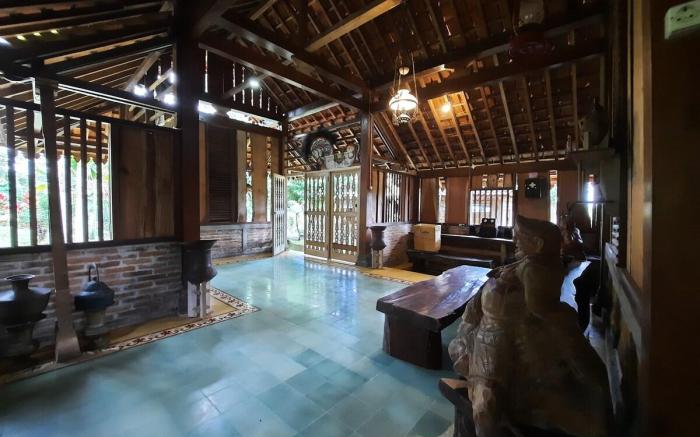 Homestay Kayu Dengan Suasana Pedesaan & Pegunungan