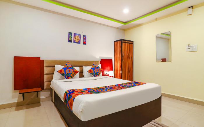 FabExpress Broholic Suites - Nr JNTU Kukatpally