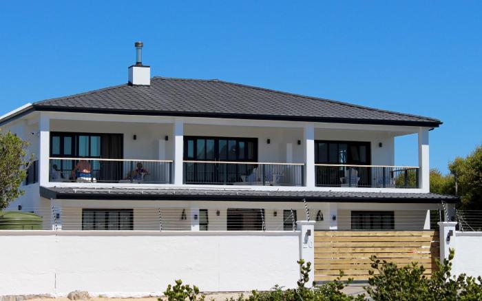 Whale Rock Luxury Lodge