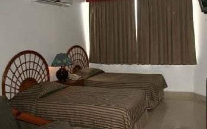 Aparta Hotel Plaza del Sol