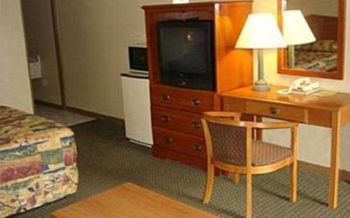Continental Inn and Suites Nacogdoches TX SFA University Downtown