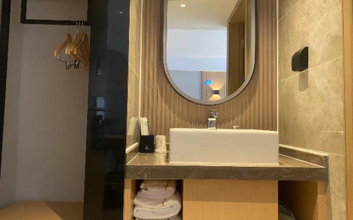 City Comfort Inn Huizhou College Ganghui Jinshan Lake