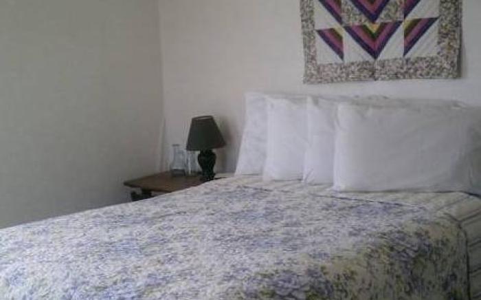 The Lakeview Inn & Cottages