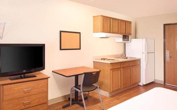 Extended Stay America Select Suites - Phoenix - West