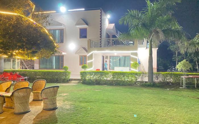 The Pradhan farm,  perfect place for party & stay.