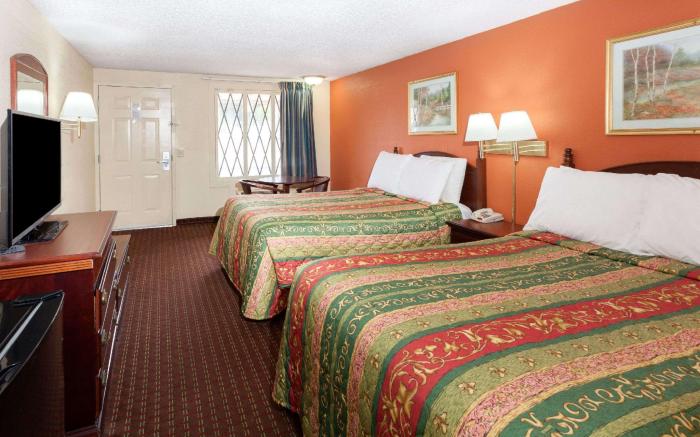 Knights Inn - Tucker, GA