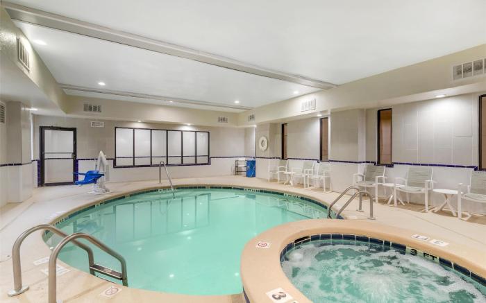 Best Western Plus Richmond Hill Inn