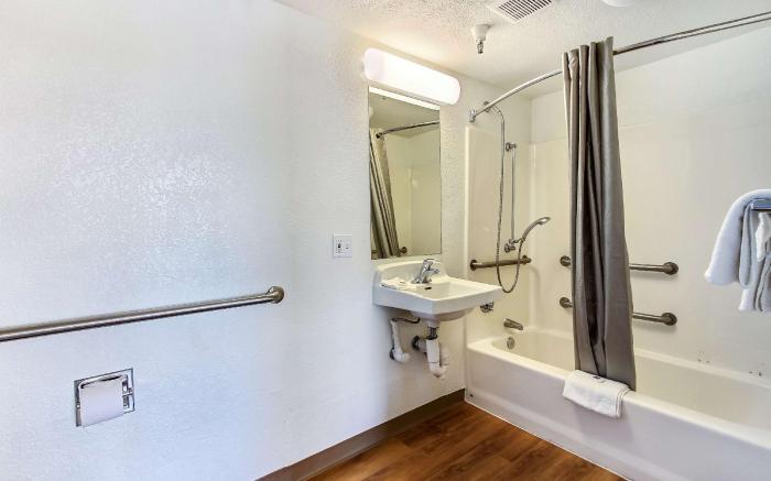Motel 6 Watsonville, CA - Monterey Area