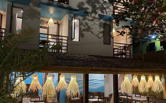 Amos Portside Inn